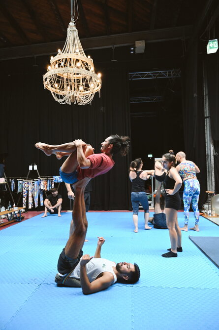 Urban Acro Festival 2024 acroyoga and partner acrobatics workshops in Zürich